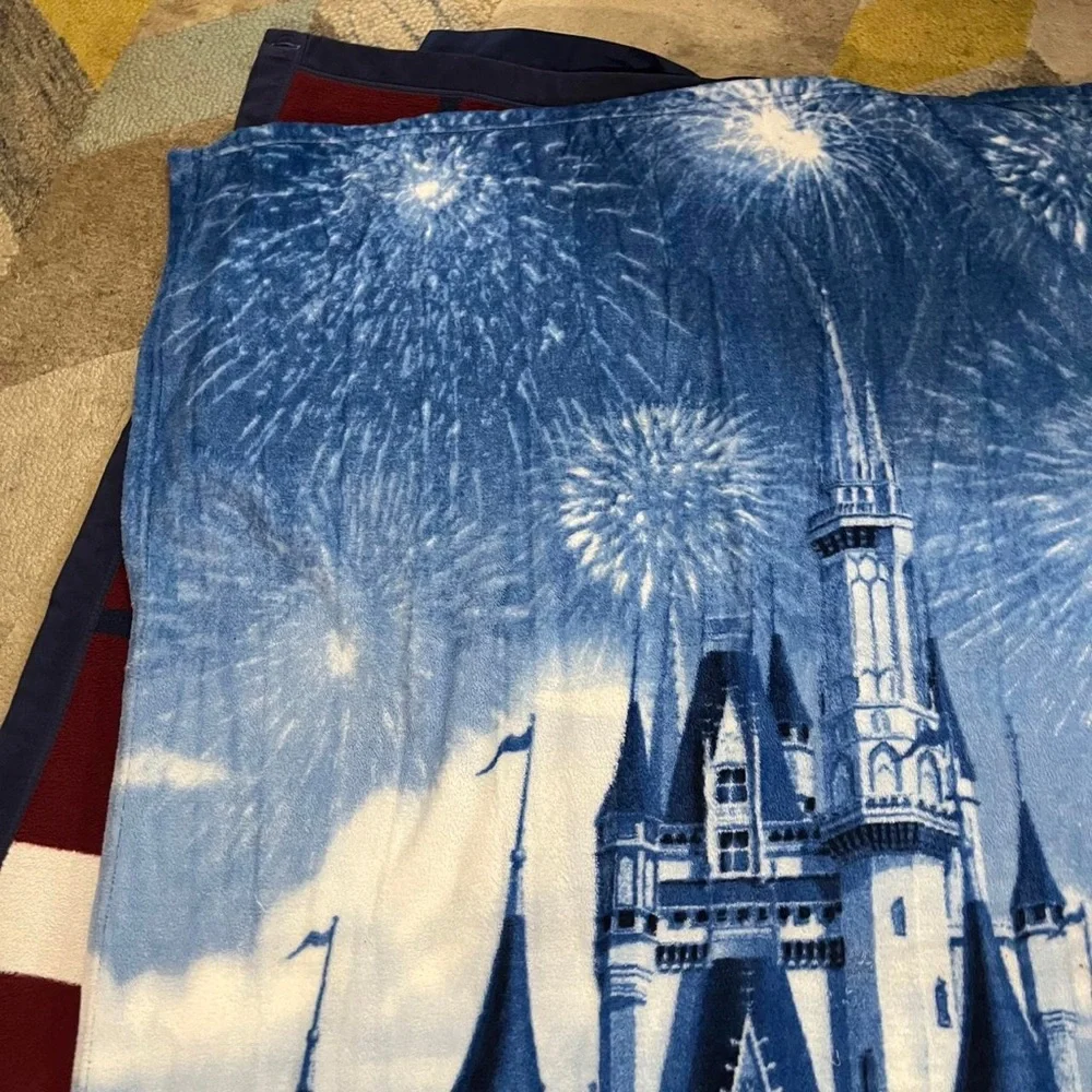 Disney Parks DisneyLand Castle Fleece Throw Blanket blue cozy warm winter 59x41”